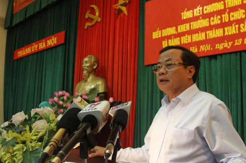 Bí thư Thành ủy Hà Nội Phạm Quang Nghị phát biểu tại hội nghị tổng kết Chương trình 01 của Thành ủy